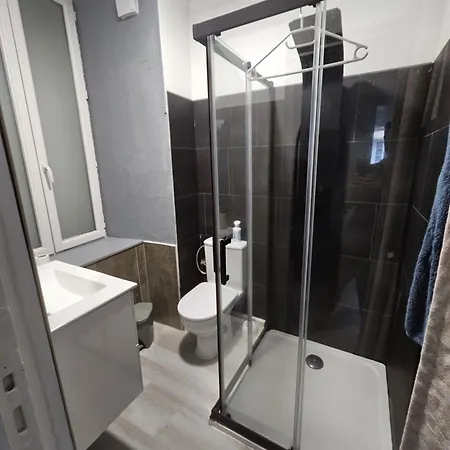 Sarl La Famille 2 Appartement Angoulême Buitenkant foto